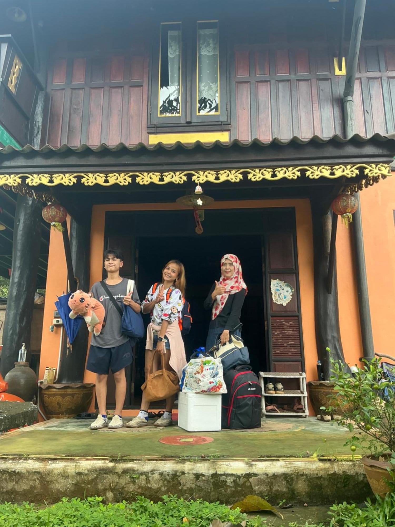โฮมสเตย์บ้านนายสิงโตเขาคูหา Ban Khu Ha Nai Eksteriør billede