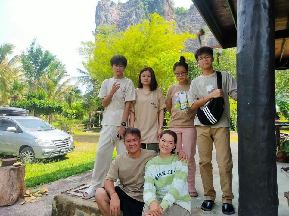 โฮมสเตย์บ้านนายสิงโตเขาคูหา Ban Khu Ha Nai Eksteriør billede